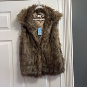 New Directions Faux Fur Vest in Brown